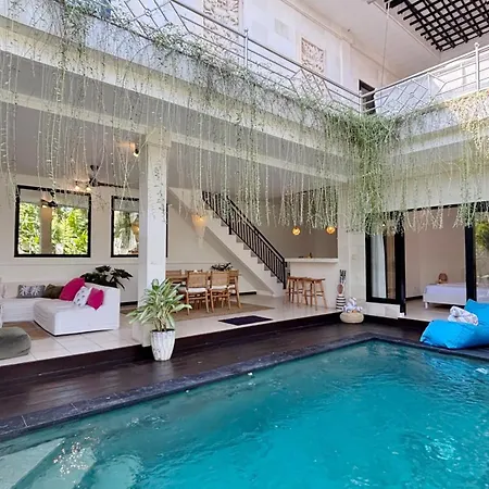 Villa Mandari