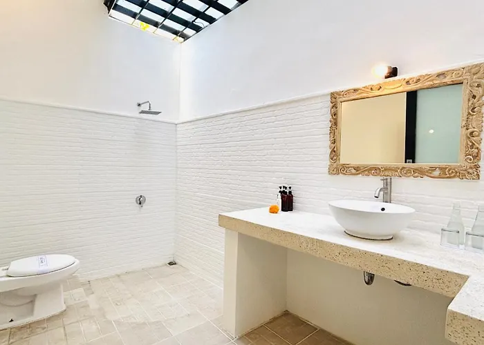 Mandari Villa *